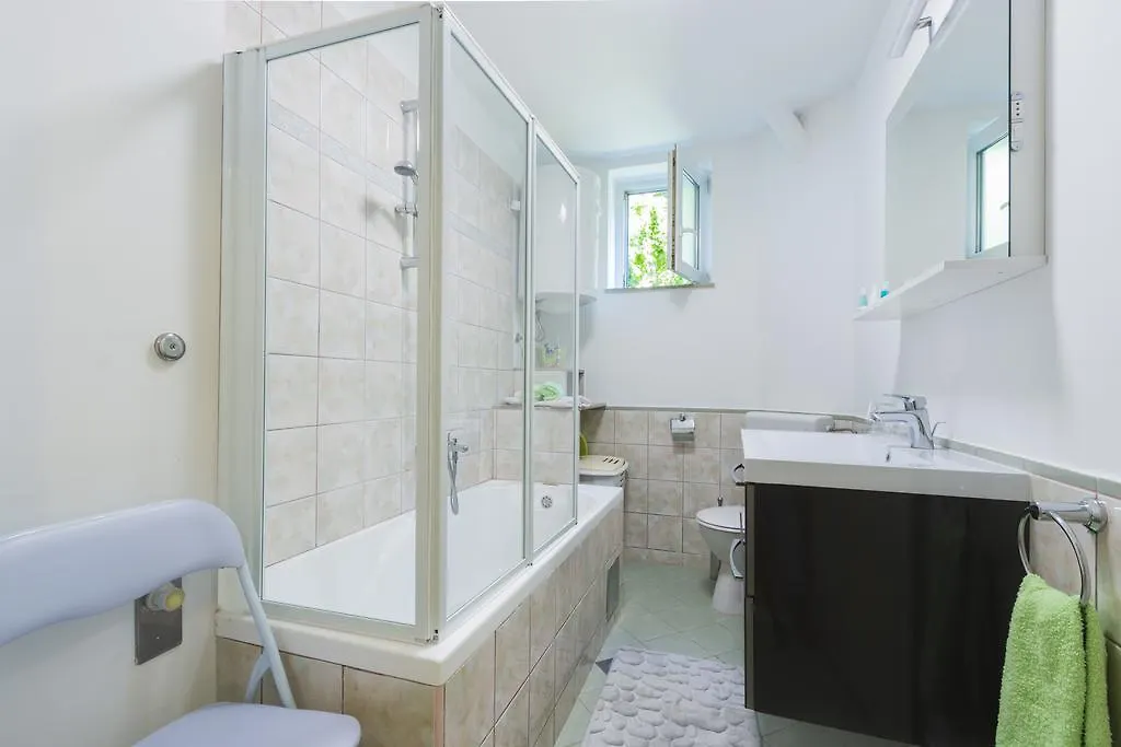 Center Romance Apartment Pula 0*,  Croatia