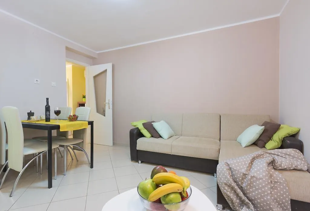 Center Romance Apartment Pula
